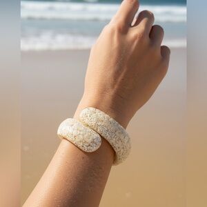 Vintage shell Resin Clamper Bracelet | Gold Fleck Statement Cuff | Costal Glam